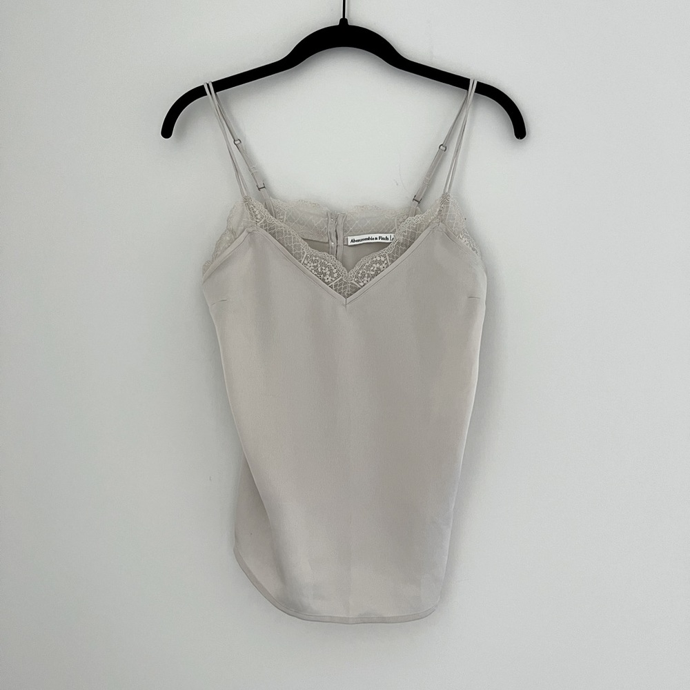 Abercrombie nude camisole top with lace trim size XS